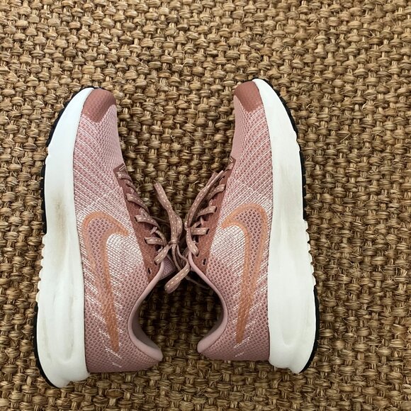 Nike Run Defy 7.5 - Picture 6 of 6